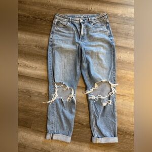 American Eagle Mom Jeans